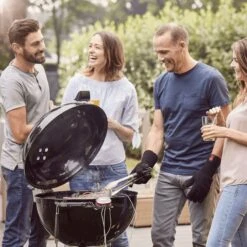 Master-Touch GBS Premium E-5770 Houtskoolbarbecue Ø 57 Cm 20 Master-Touch GBS Premium E-5770 Houtskoolbarbecue Ø 57 Cm -BBQ Accessoires Verkoop MTP Lifestyle 2 1800x1800