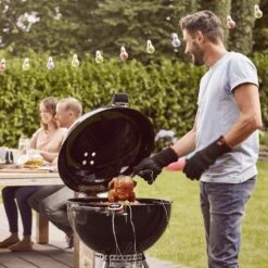 Master-Touch GBS Premium E-5770 Houtskoolbarbecue Ø 57 Cm 21 Master-Touch GBS Premium E-5770 Houtskoolbarbecue Ø 57 Cm -BBQ Accessoires Verkoop MTP Lifestyle 8 1800x1800