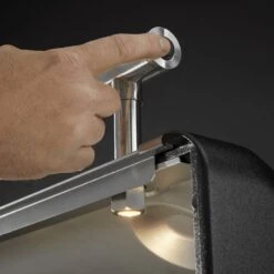 Genesis EPX-335-smart Gasbarbecue -BBQ Accessoires Verkoop Night Vision w Hand 1800x1800